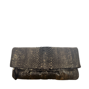 Kelut negro con dorado